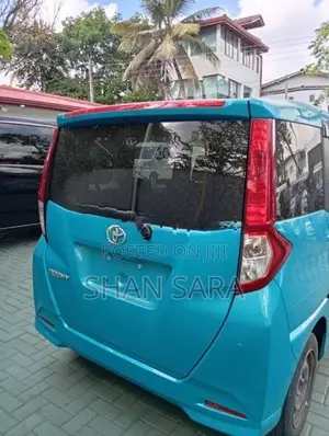 Toyota Roomy X 2023