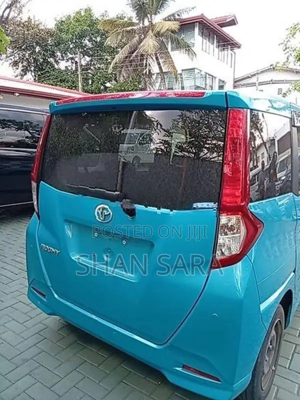 Toyota Roomy X 2023