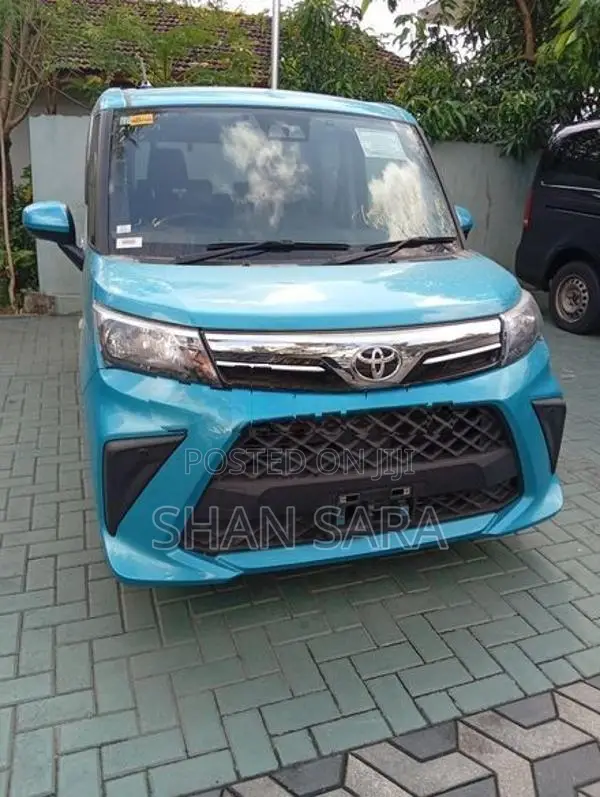 Toyota Roomy X 2023