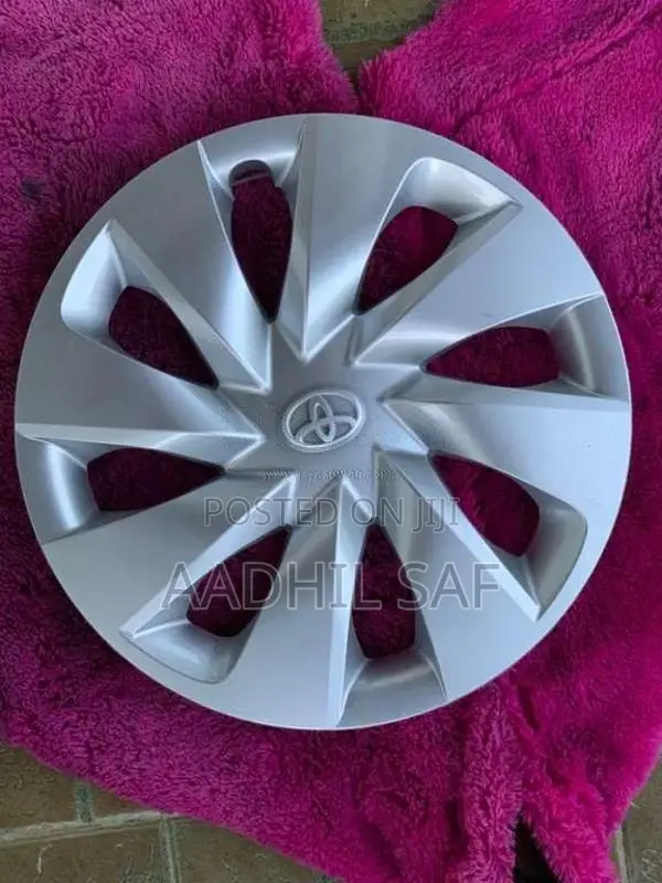 Toyota Vitz KSP130 Rim Cup for Car