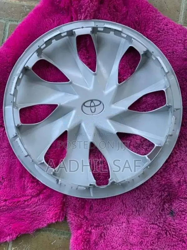 Toyota Vitz KSP130 Rim Cup for Car