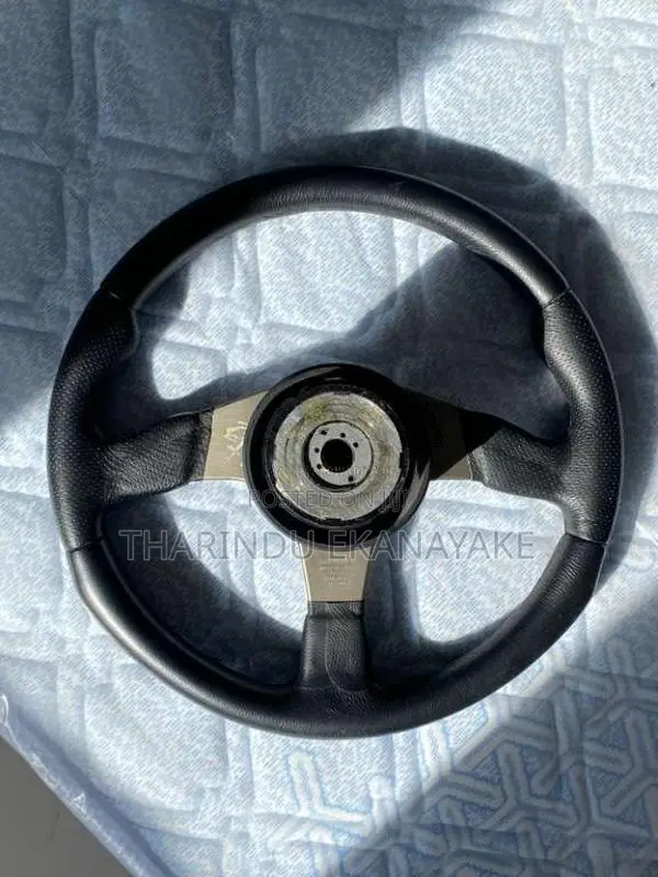 MOMO Race steering wheel for All