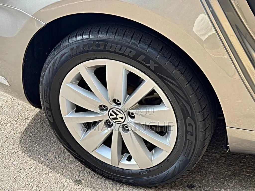 Volkswagen Passat B7 2.0TDI 2012 Car (Used)