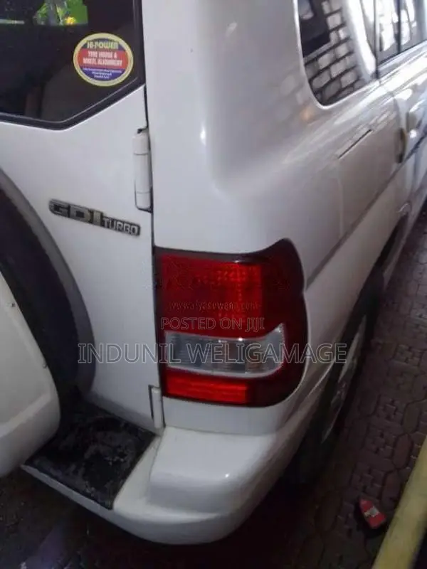 Mitsubishi Pajero IO 2001 SUV (Used)
