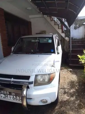 Mitsubishi Pajero IO 2001 SUV (Used)