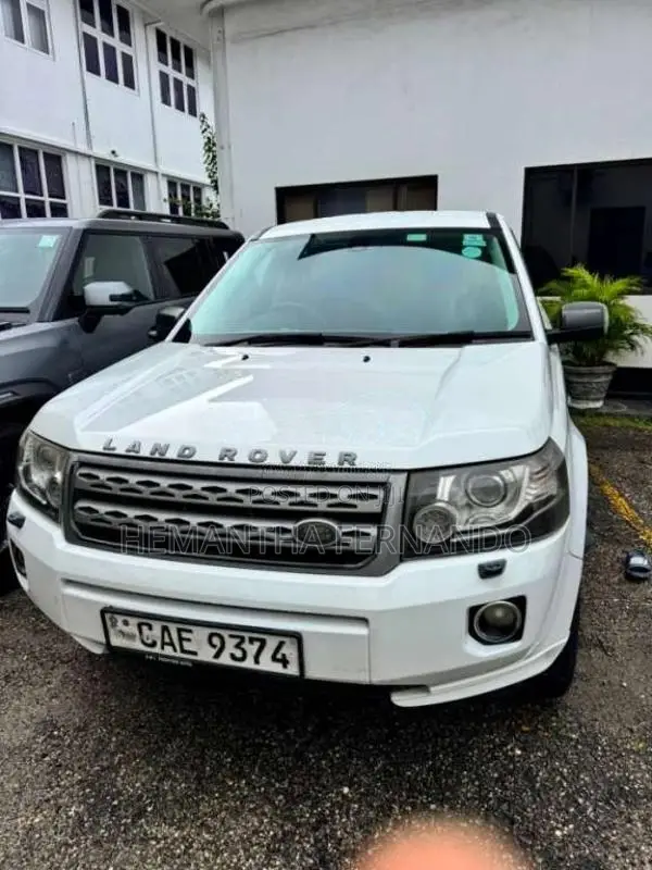 Land-Rover Freelander 2 2015 SUV (Used)