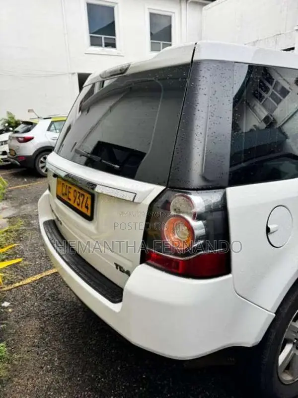 Land-Rover Freelander 2 2015 SUV (Used)