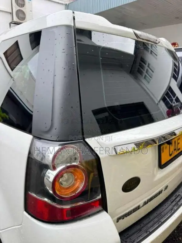 Land-Rover Freelander 2 2015 SUV (Used)