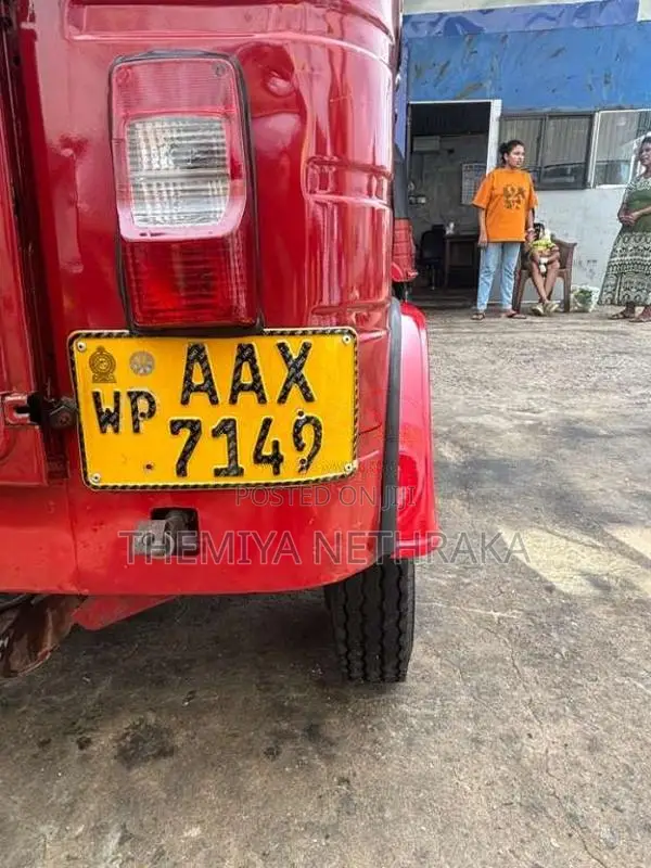 Bajaj 4 Stroke 2015 Three Wheel (Used)