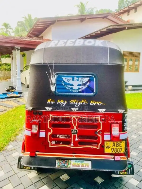 Bajaj Re 2015 Three Wheel (Used)