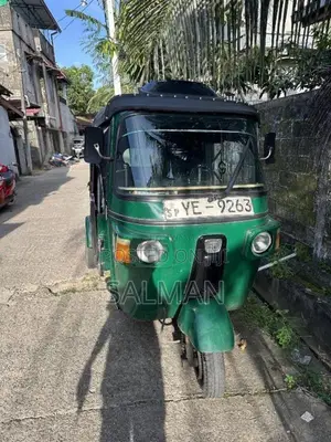 Bajaj 4 stroke 2010 Three Wheel (Used)