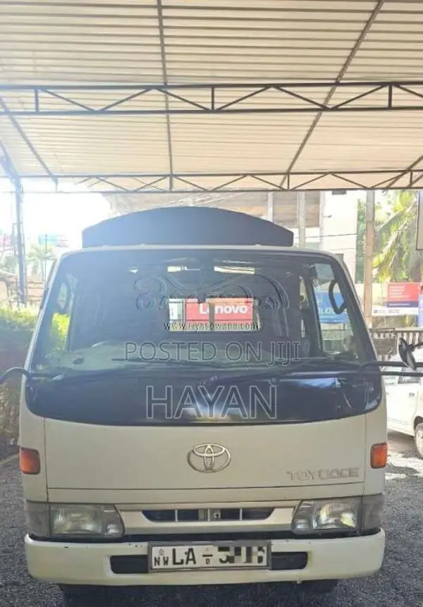 Toyota Toyoace 2005 Crew Cab (Used)