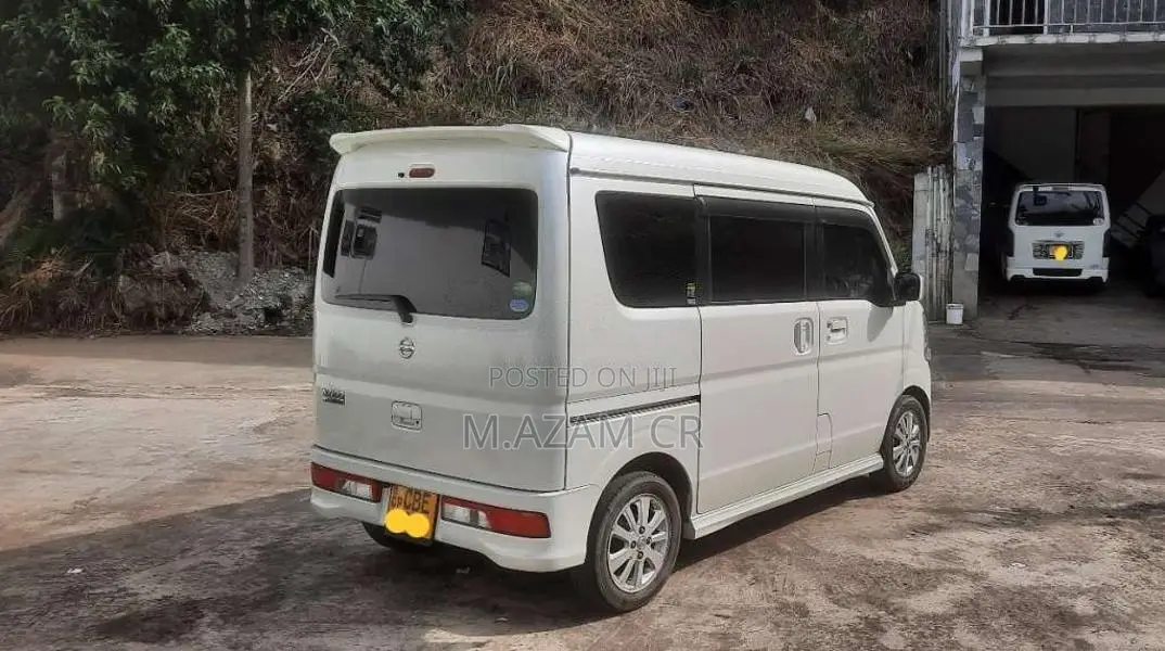Suzuki Wagon 2018 Van (Used)