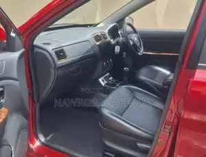 DFSK Glory 330 2016 SUV (Used)