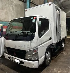 Mitsubishi Canter 10.5 2013 Lorry (Used)