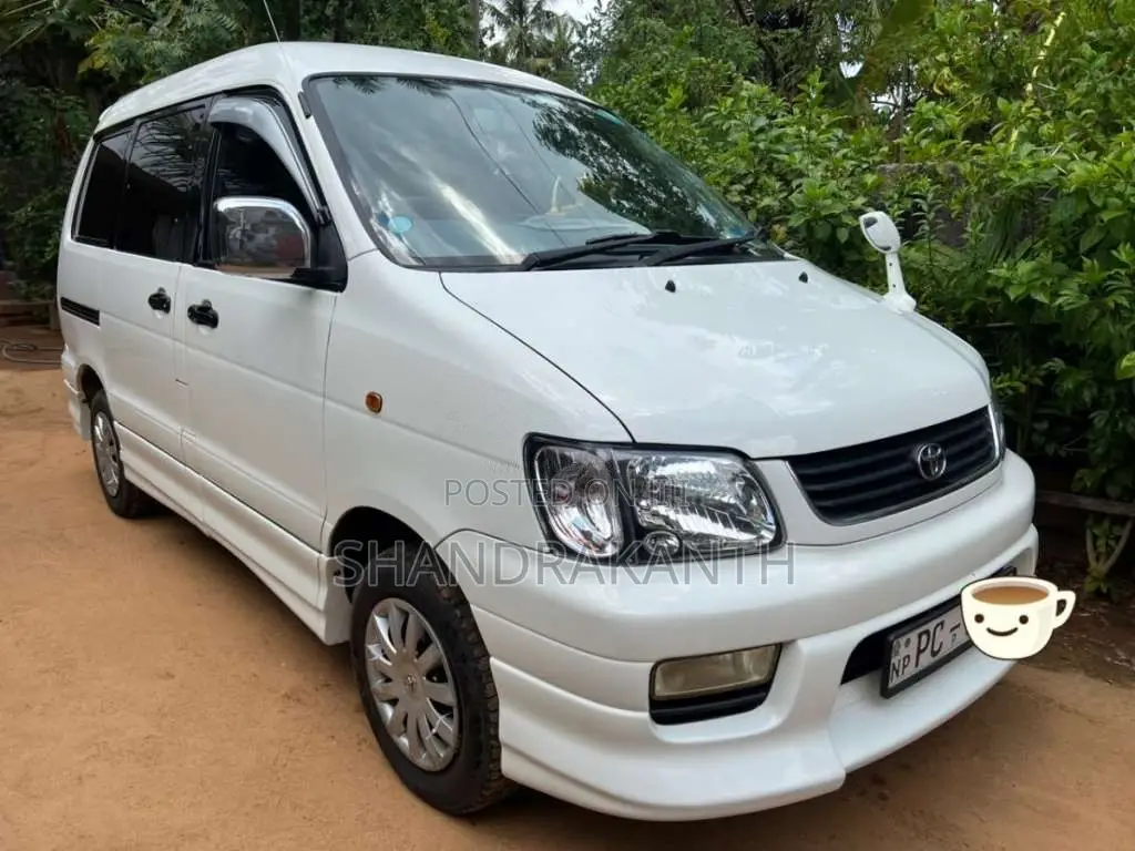 Toyota Noah 2007 Van (Used)