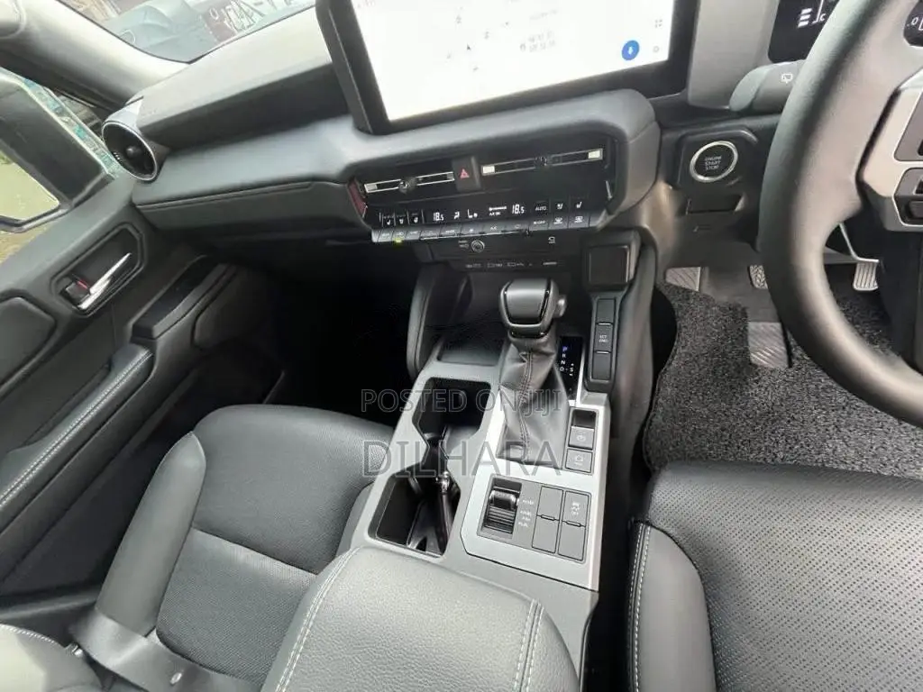 Toyota Land Cruiser Prado 250 VX 2025 SUV (Used)