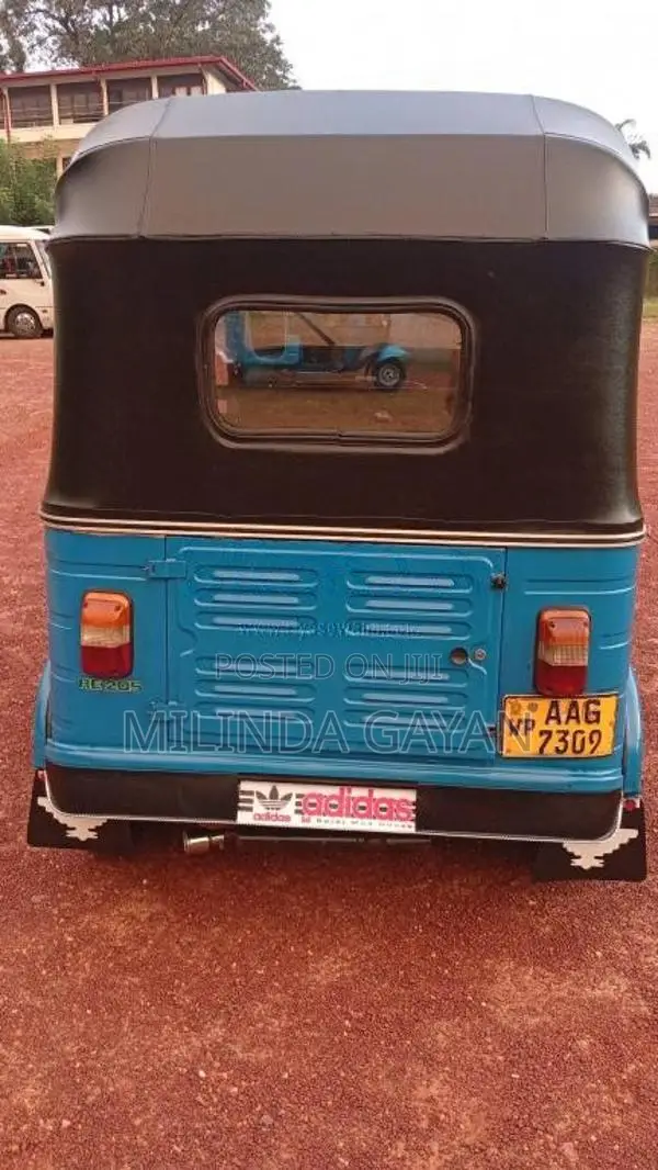 Bajaj RE 2012 Three Wheel (Used)