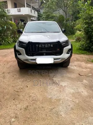 Toyota Hilux 2023 Pickup (Used)