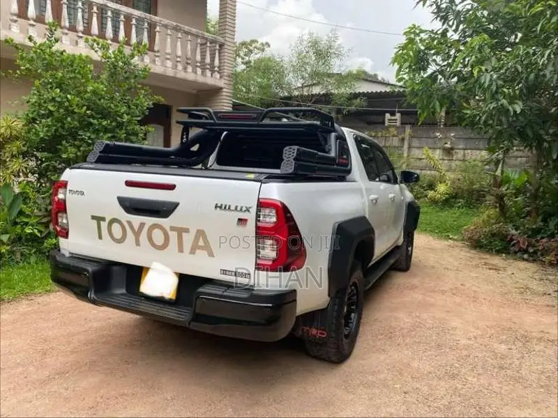 Toyota Hilux 2023 Pickup (Used)
