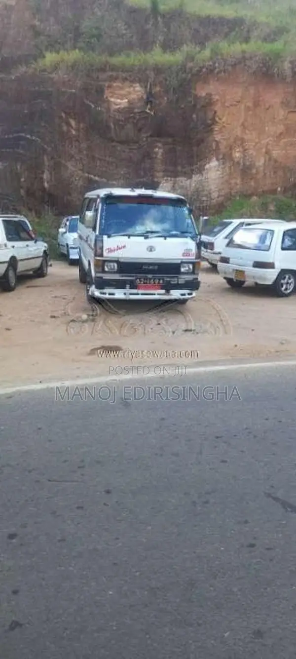Toyota Shell 1989 Van (Used)