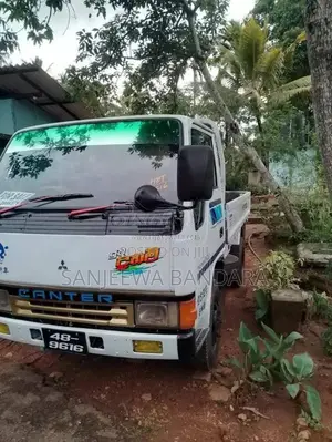 Mitsubishi Cantera 1992 Lorry (Used)