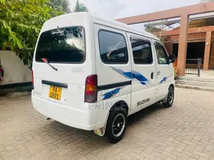 Suzuki Every 2001 Van (Used)