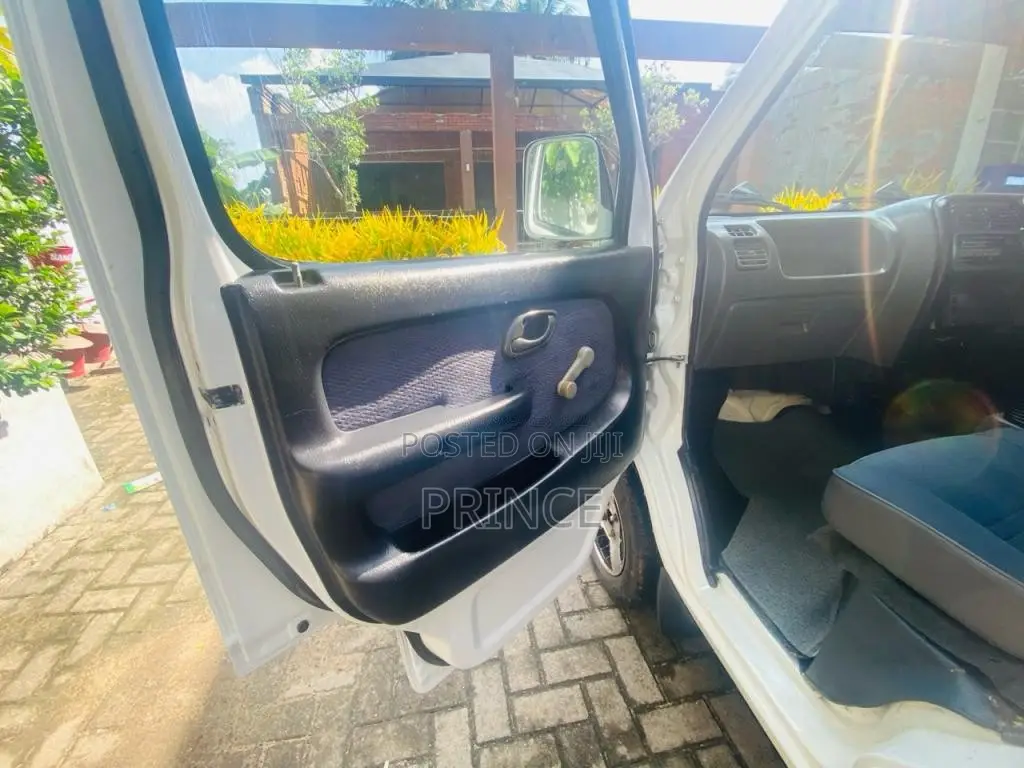 Suzuki Every 2001 Van (Used)