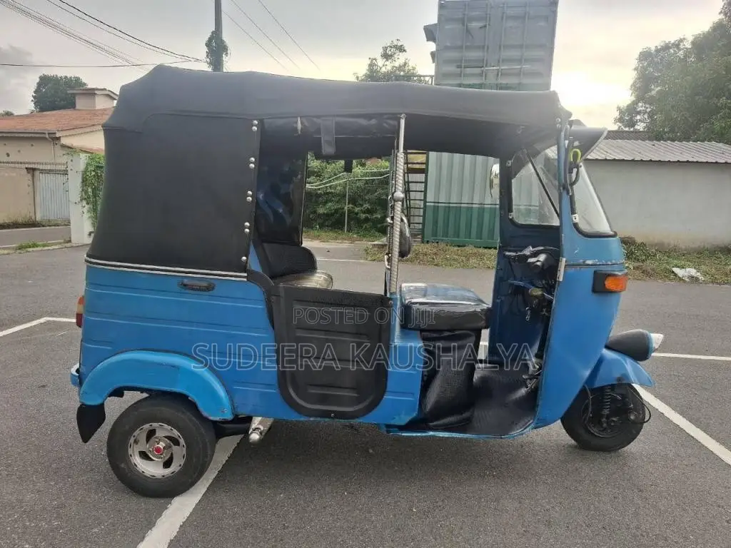Bajaj 4 Stroke 2008 Three Wheel (Used)