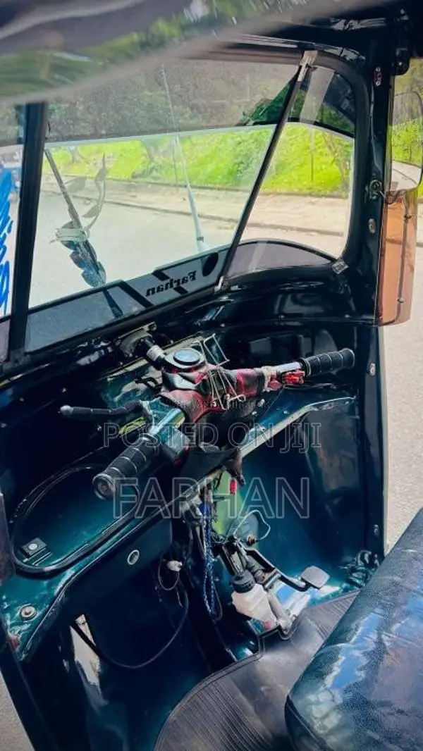 Bajaj 2 stroke 2005 Three Wheel (Used)