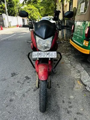 Hero-Honda Hunk 2014 Motorbike (Used)
