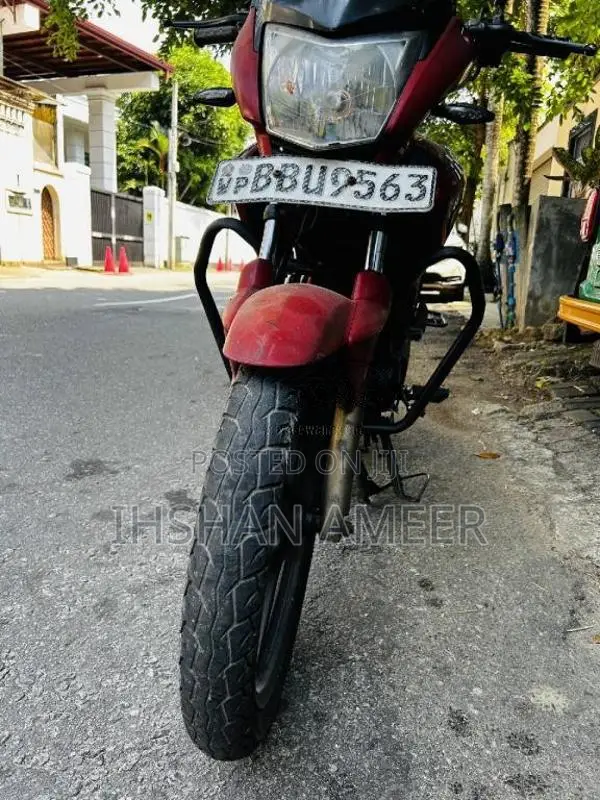 Hero-Honda Hunk 2014 Motorbike (Used)