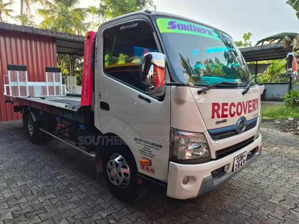 Toyota Carrier 1996 Lorry (Used)