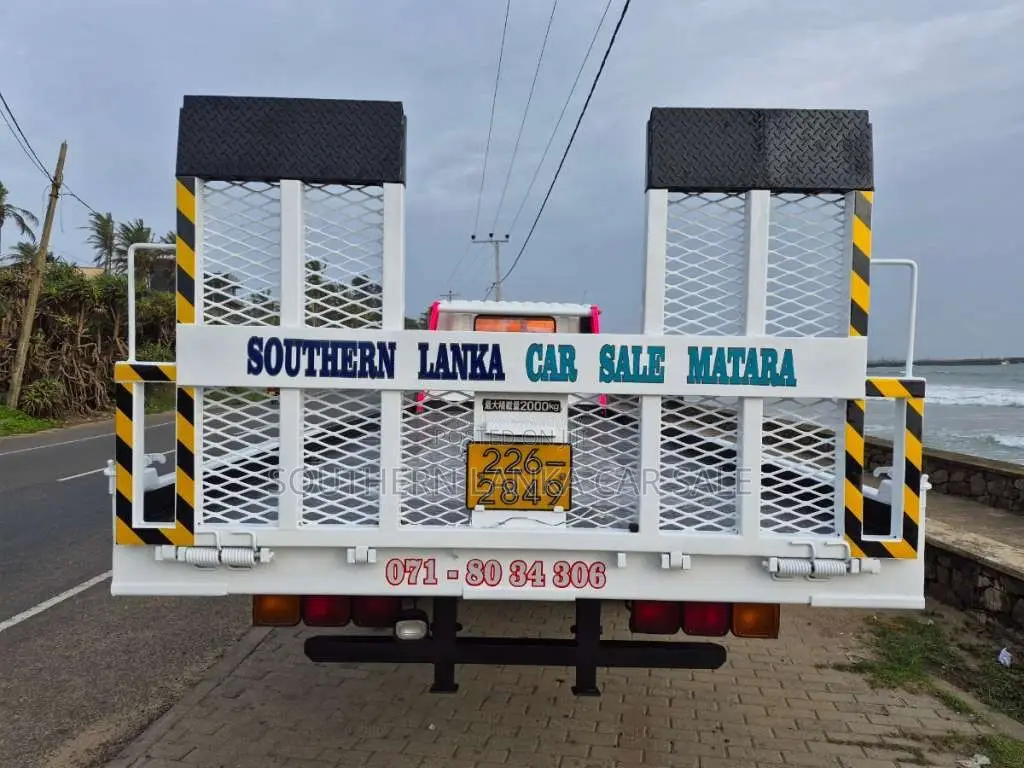 Toyota Carrier 1996 Lorry (Used)