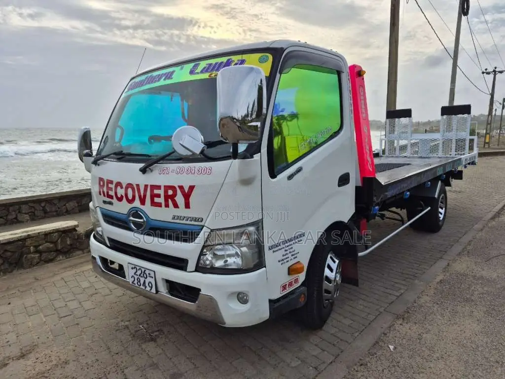 Toyota Carrier 1996 Lorry (Used)
