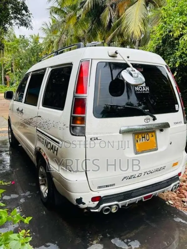 Toyota Noah 3C Turbo 1998 Van (Used)
