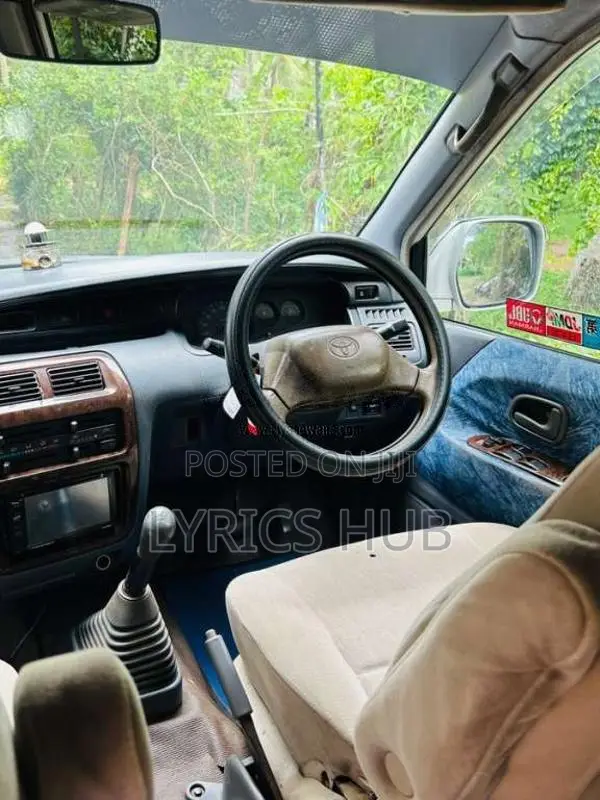 Toyota Noah 3C Turbo 1998 Van (Used)