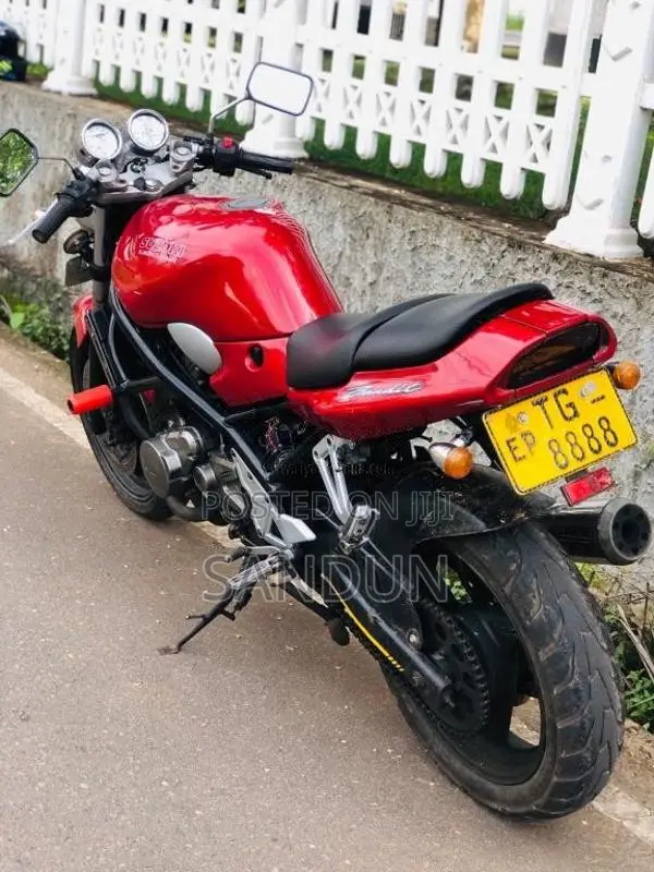 Suzuki Bandit 2003 Motorbike (Used)