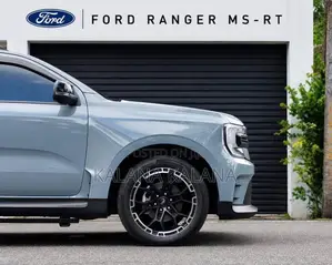 Ford Registered 2025 SUV (Used)