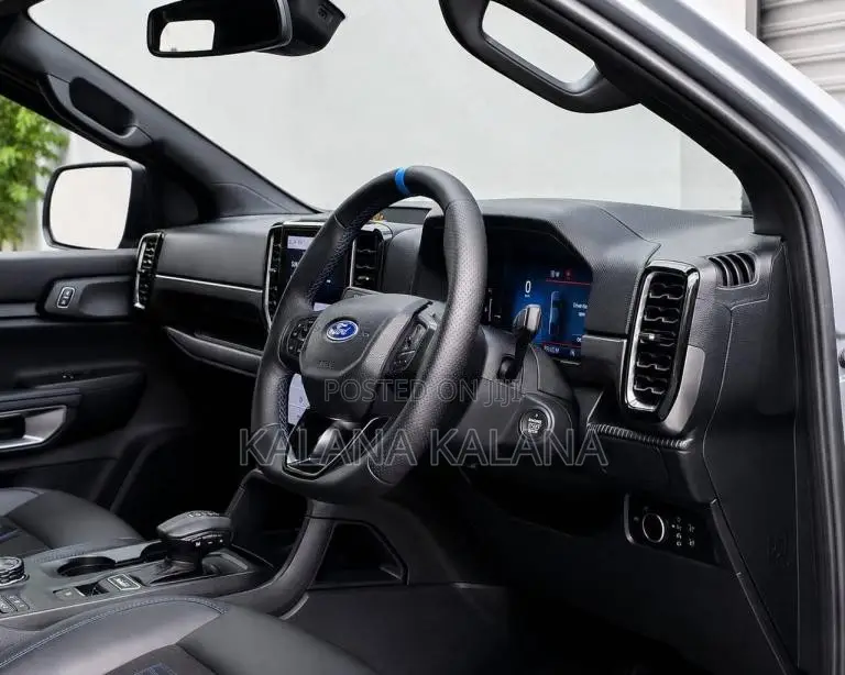 Ford Registered 2025 SUV (Used)
