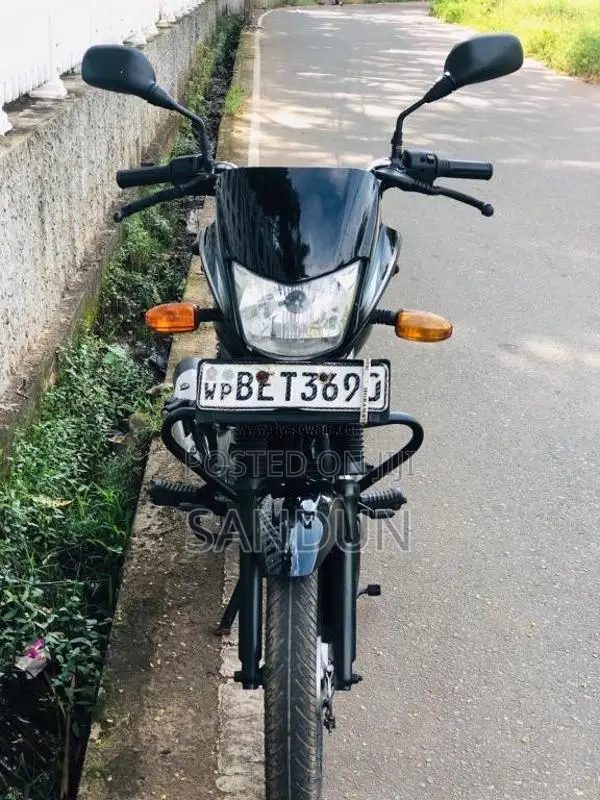 Bajaj Platina 2017 Motorbike (Used)