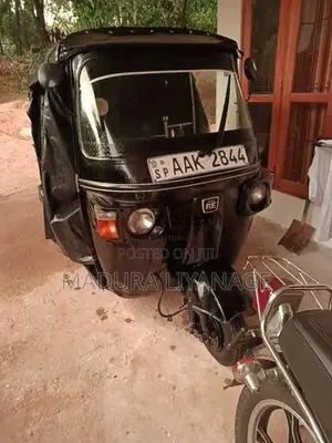 Bajaj 4 Stroke 2013 Three Wheel (Used)