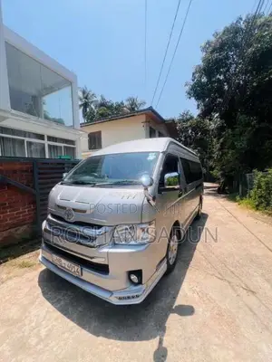 Toyota KDH High Roof 222 2006 Van (Used)