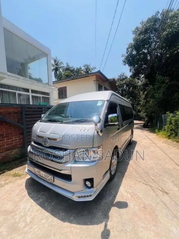 Toyota KDH High Roof 222 2006 Van (Used)