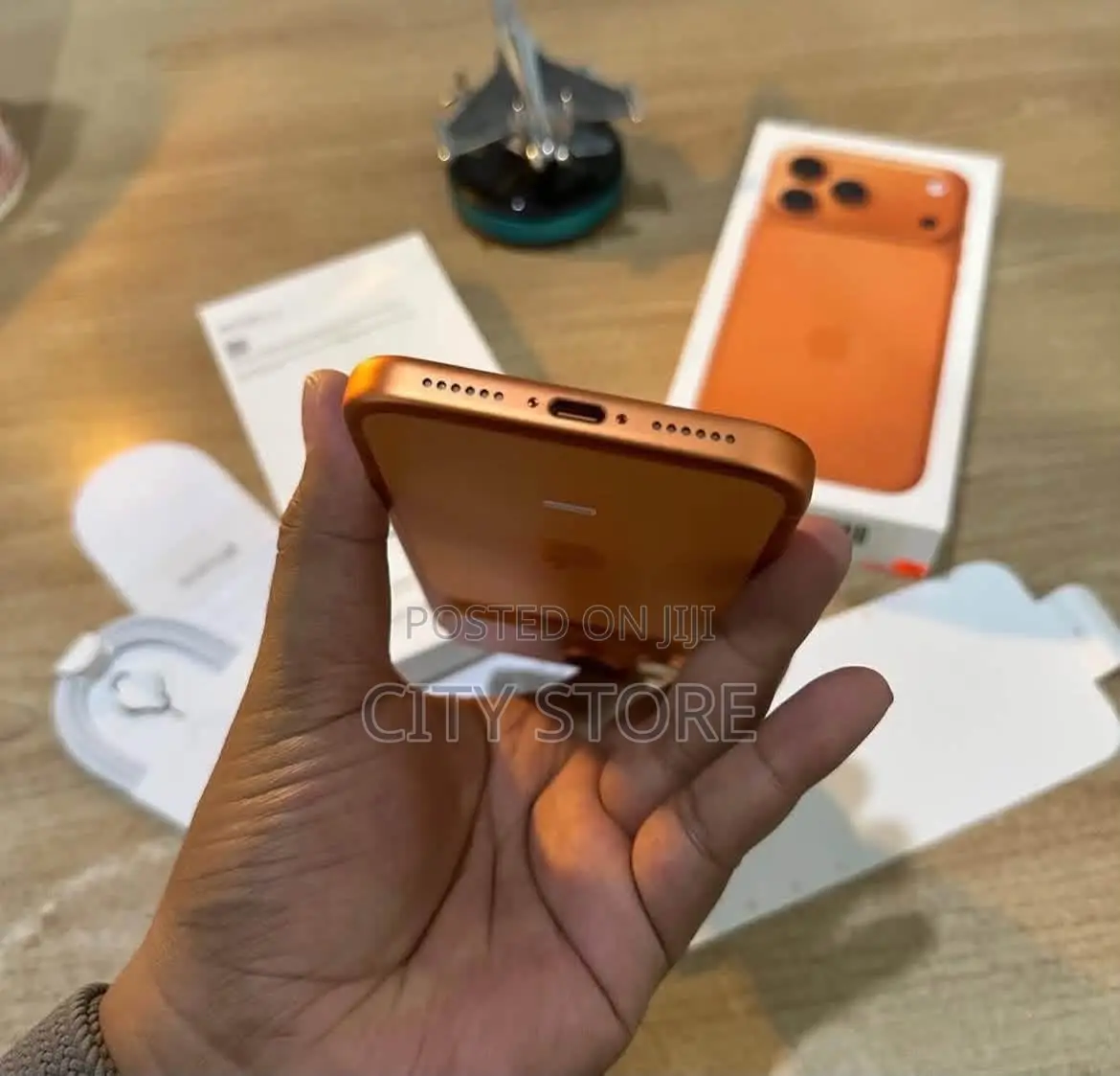 New Apple iPhone 17 Pro Max 512 GB Orange
