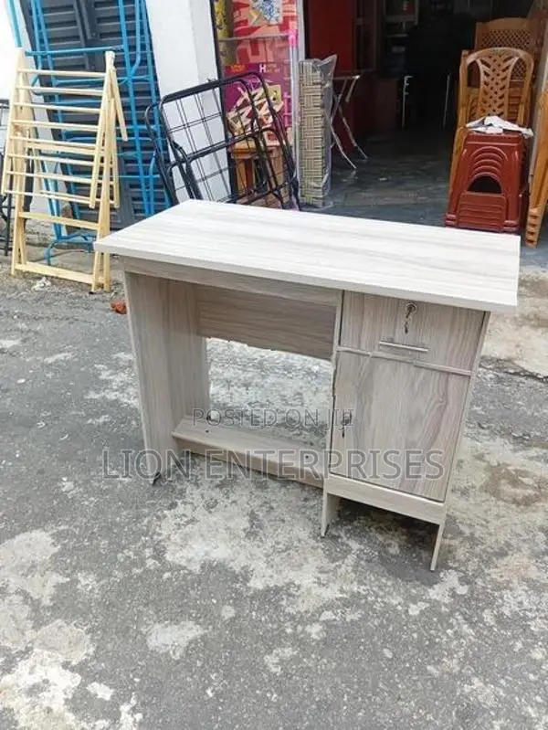3ft Melamine Office Tables