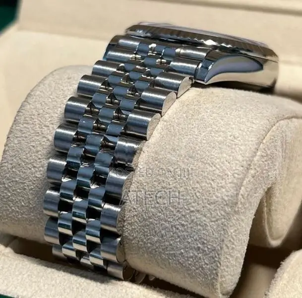 Rolex Datejust 36mm - Iconic Diamond Dial (Discontined)