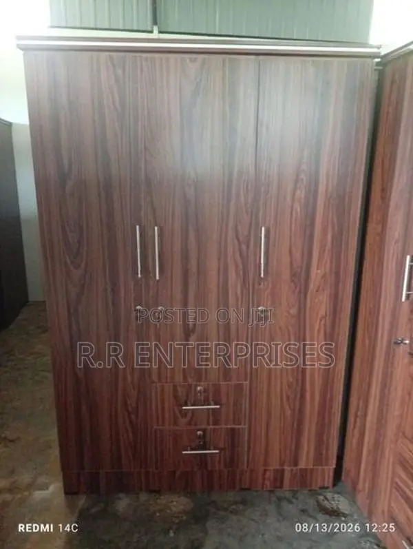 New 6*4 ft 3 Door Melamine Wardrobes .