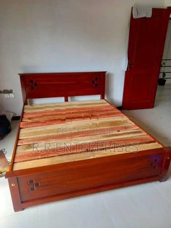 New 6*5 ft Teak Box Bed .