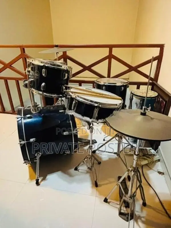 Mapex 5-Piece Drum Set (Brand New)